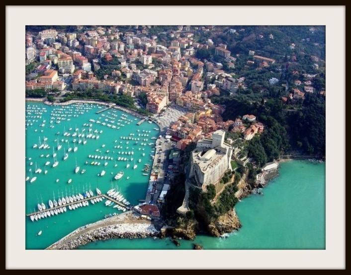 Hotel Del Golfo ليريسي الغرفة الصورة